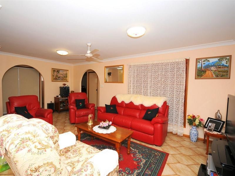 38 Thornbill Drive, Eli Waters QLD 4655