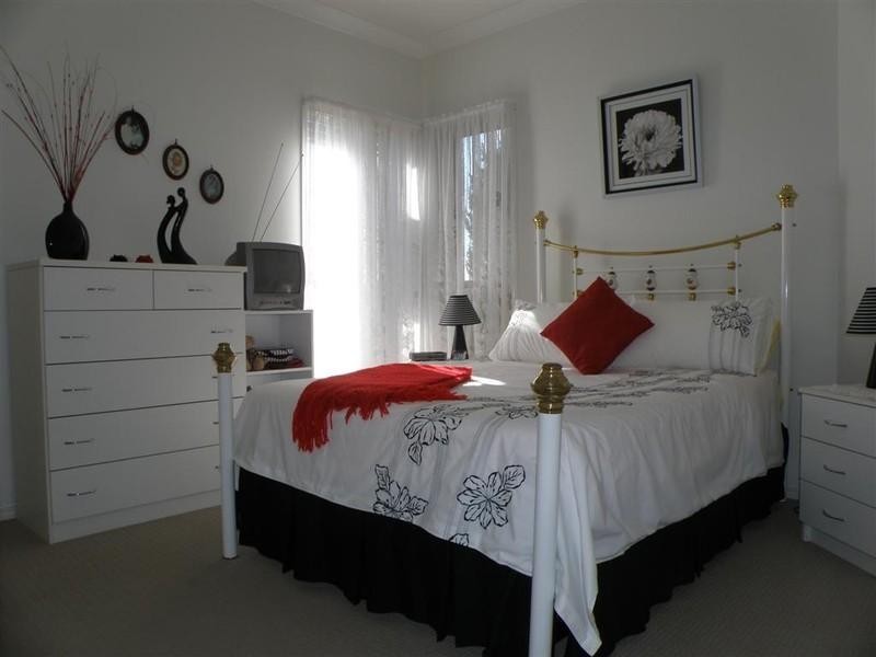 8 Bayley Court, Urraween QLD 4655