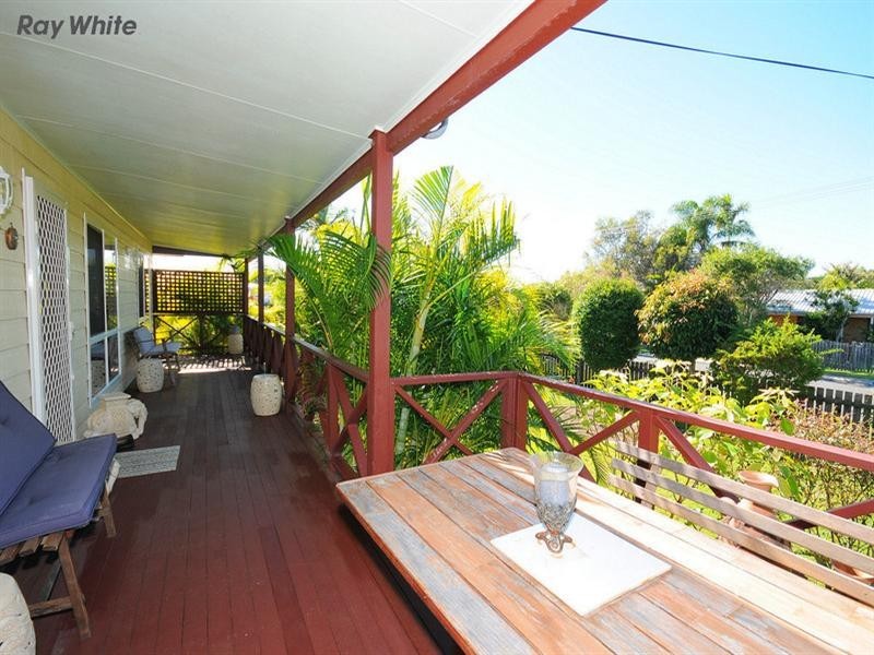 83 Limpus Street, Urangan QLD 4655