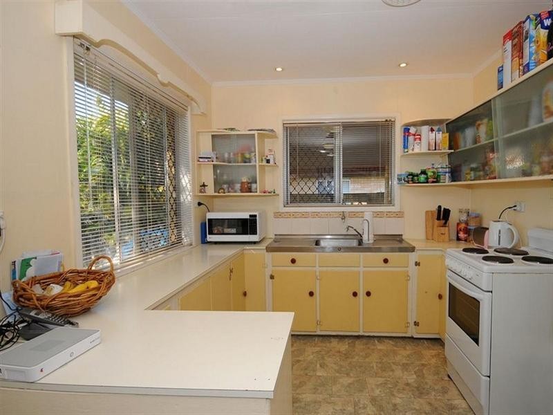 26 Dover Street, Pialba QLD 4655
