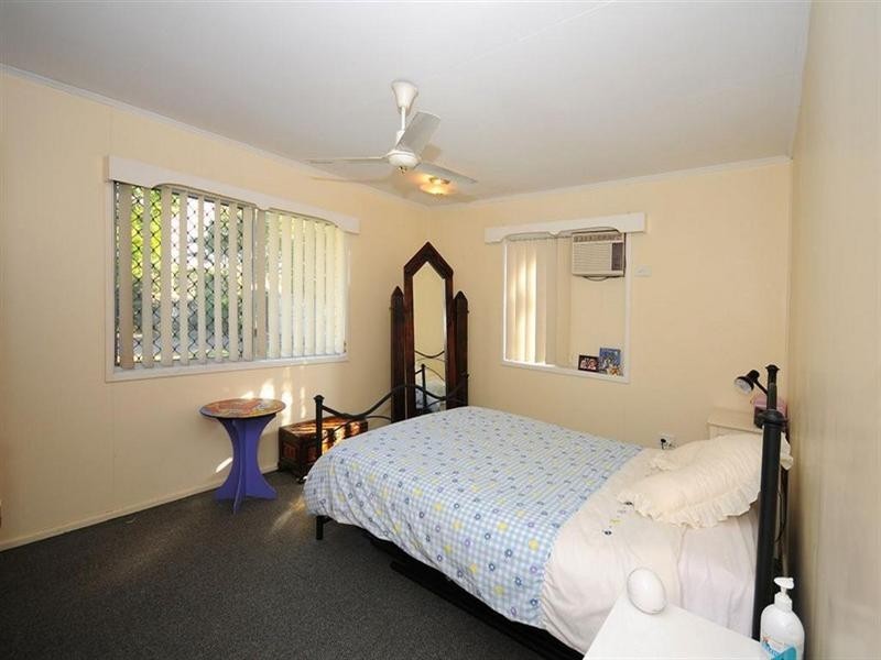 26 Dover Street, Pialba QLD 4655