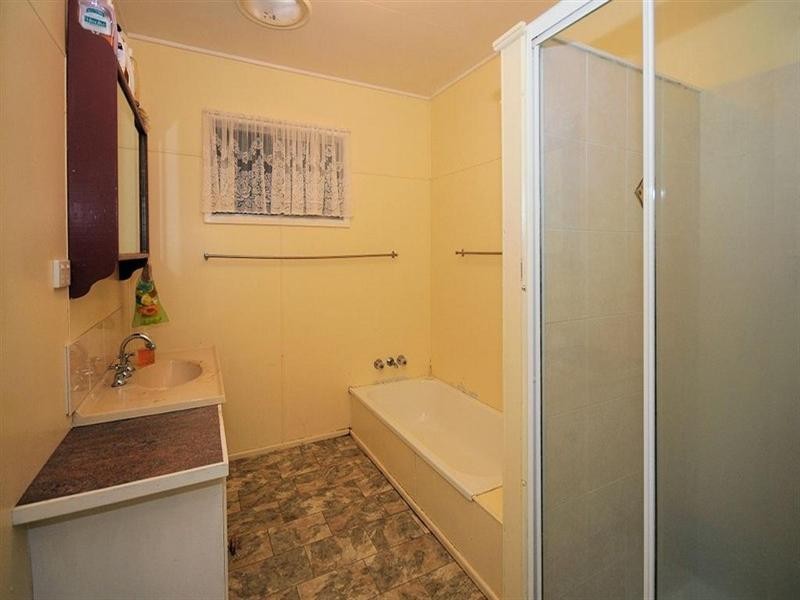 26 Dover Street, Pialba QLD 4655