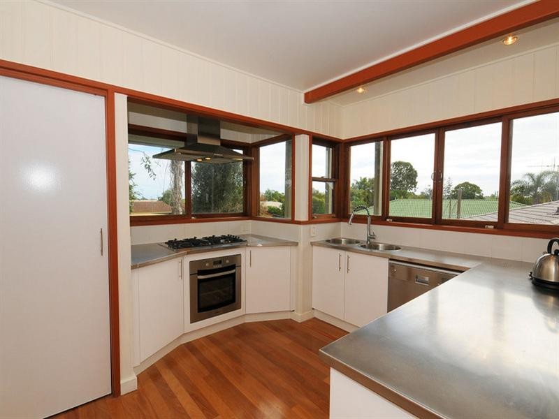 85 Long Street, Point Vernon QLD 4655