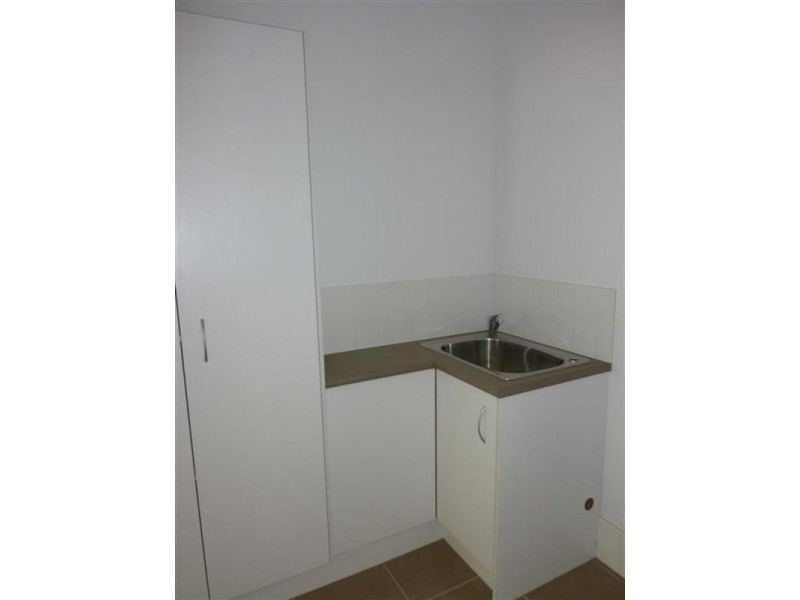 17/71 Elizabeth, Urangan QLD 4655