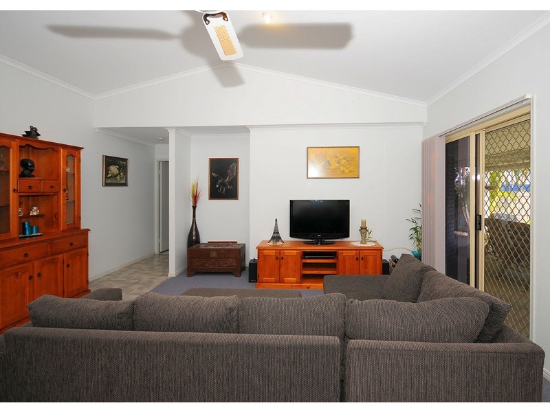 29 Barker Street, Point Vernon QLD 4655