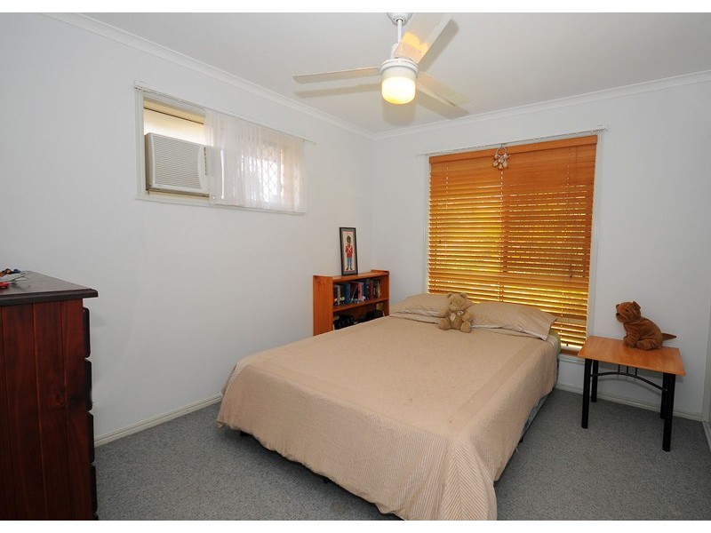 29 Barker Street, Point Vernon QLD 4655