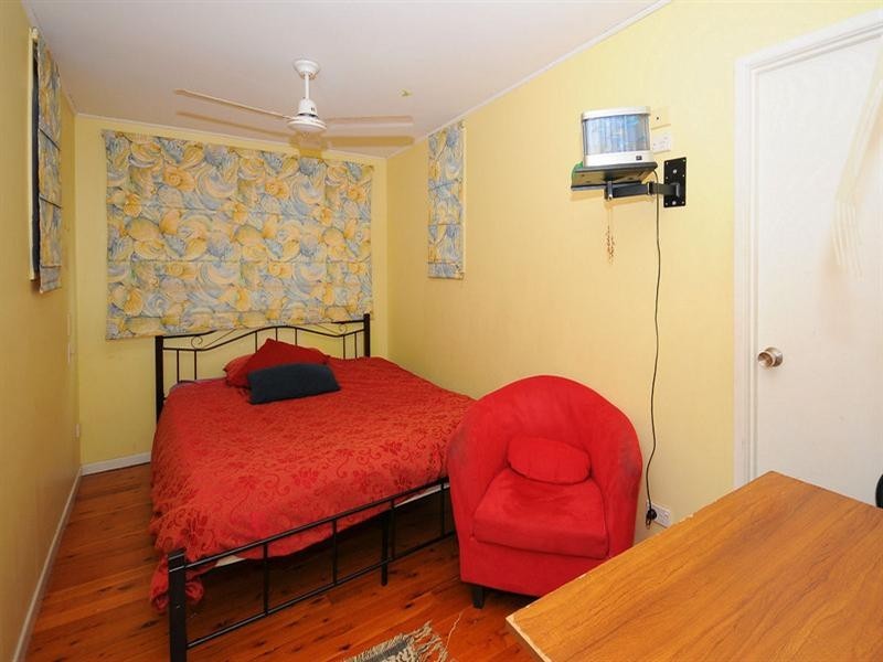 26 Mary Street, Scarness QLD 4655