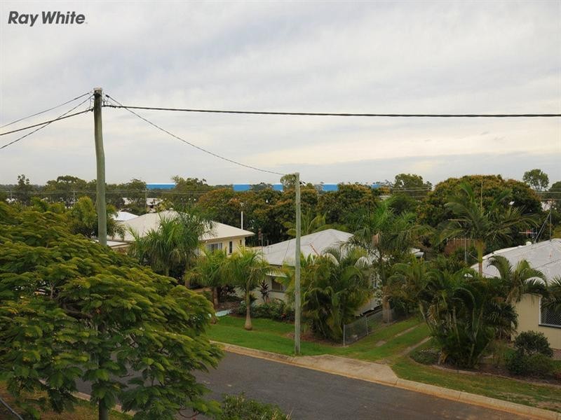 26 Mary Street, Scarness QLD 4655