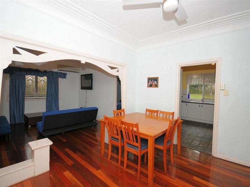 26 Mary Street, Scarness QLD 4655