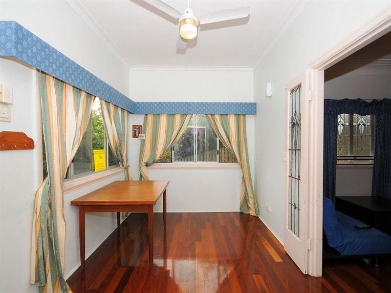 26 Mary Street, Scarness QLD 4655