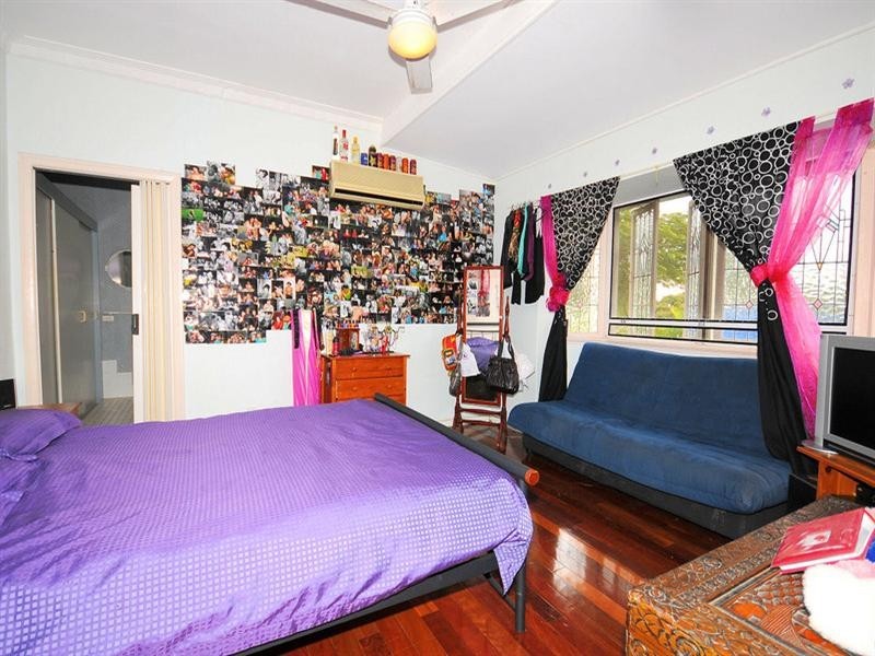 26 Mary Street, Scarness QLD 4655