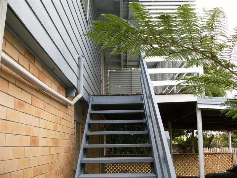 1 Murphy Street, Point Vernon QLD 4655