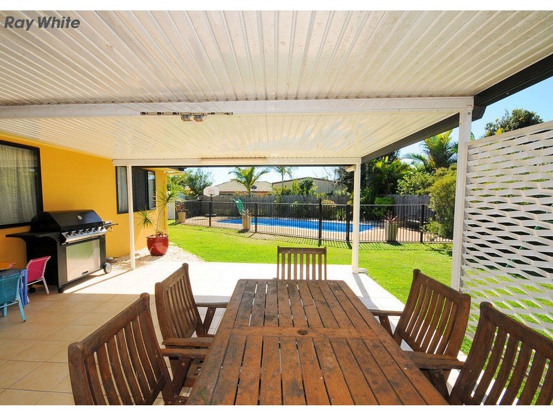 3 Burnett Court, Eli Waters QLD 4655