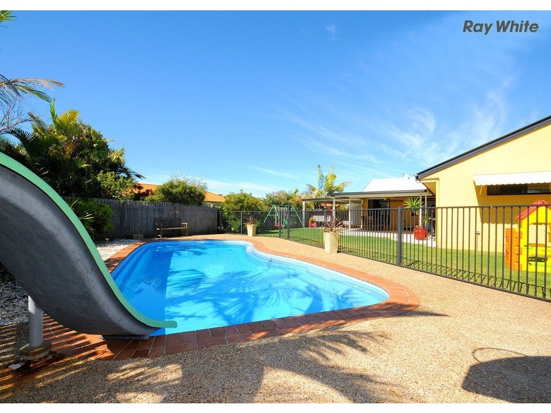 3 Burnett Court, Eli Waters QLD 4655