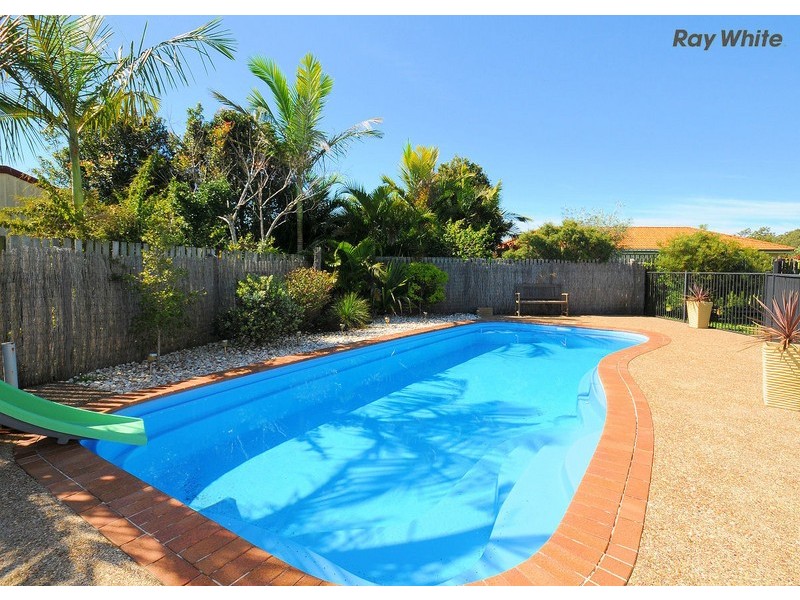 3 Burnett Court, Eli Waters QLD 4655