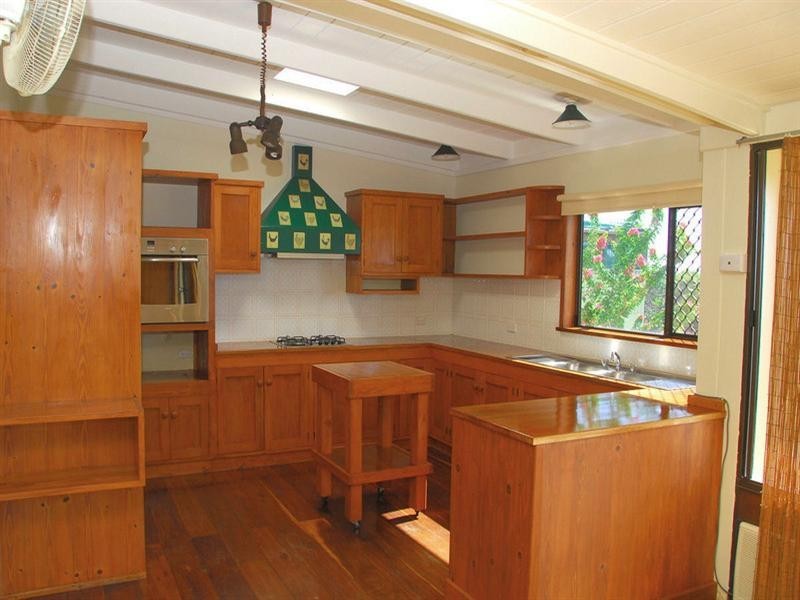 20 Zena Close, River Heads QLD 4655