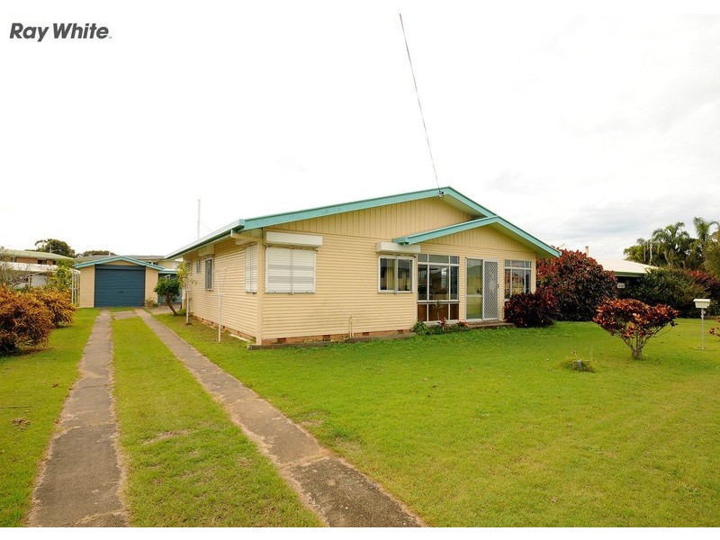 94 Corfield Street, Point Vernon QLD 4655