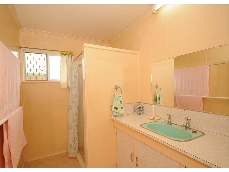 94 Corfield Street, Point Vernon QLD 4655