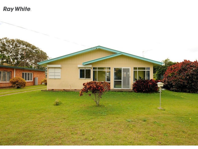 94 Corfield Street, Point Vernon QLD 4655