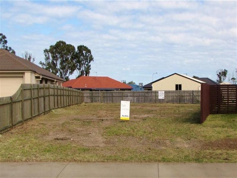 66 Endeavour Way, Eli Waters QLD 4655