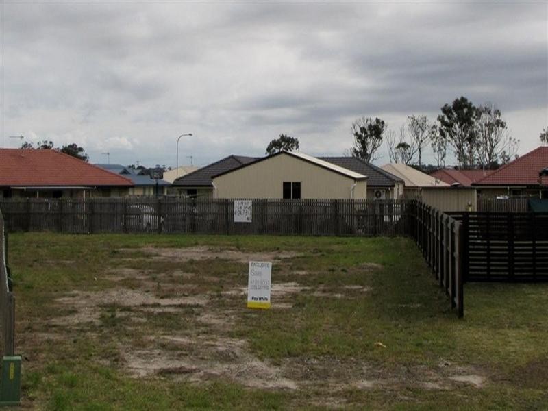 66 Endeavour Way, Eli Waters QLD 4655