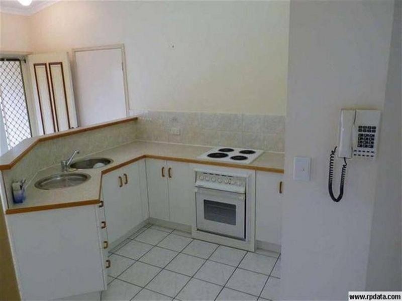 6/137 Freshwater Street, Torquay QLD 4655