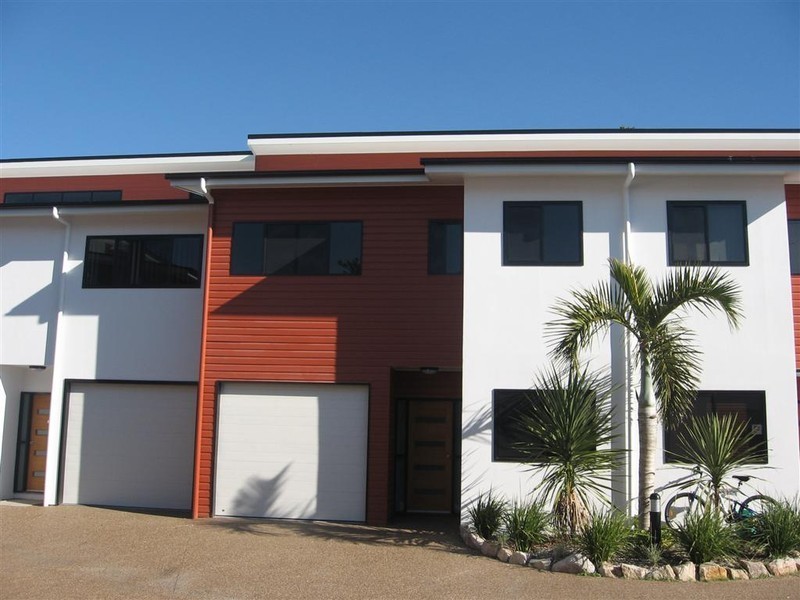 9/29 Tavistock, Torquay QLD 4655