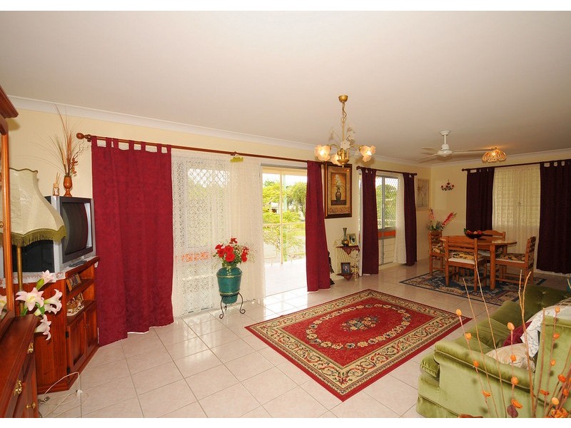 163 Cypress Street, Urangan QLD 4655