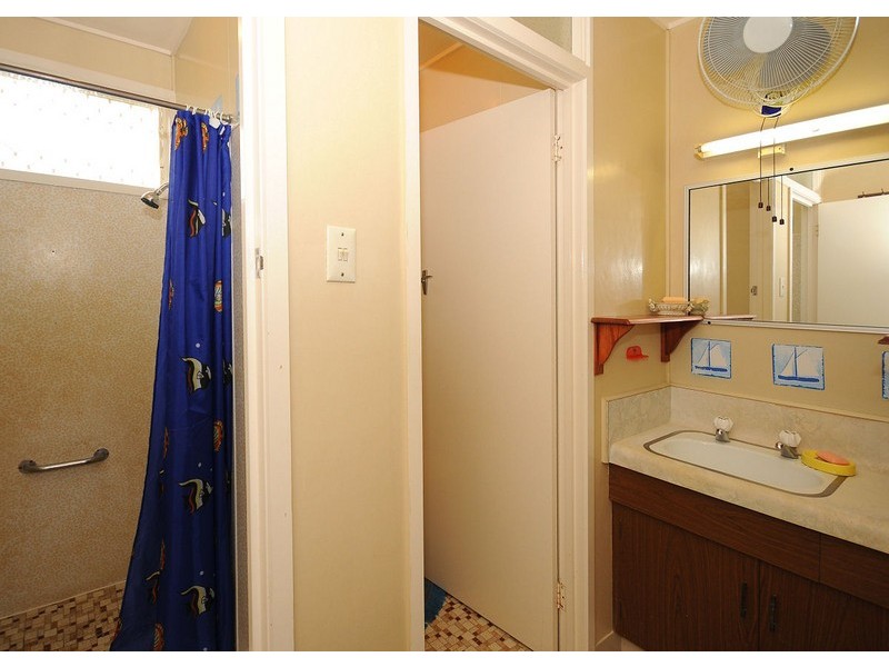 163 Cypress Street, Urangan QLD 4655