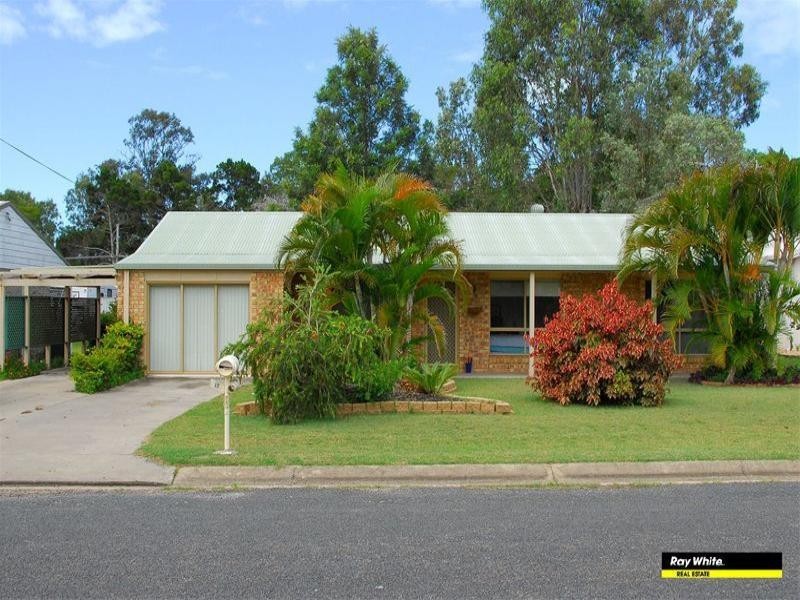 17 Desmond Drive, Toogoom QLD 4655