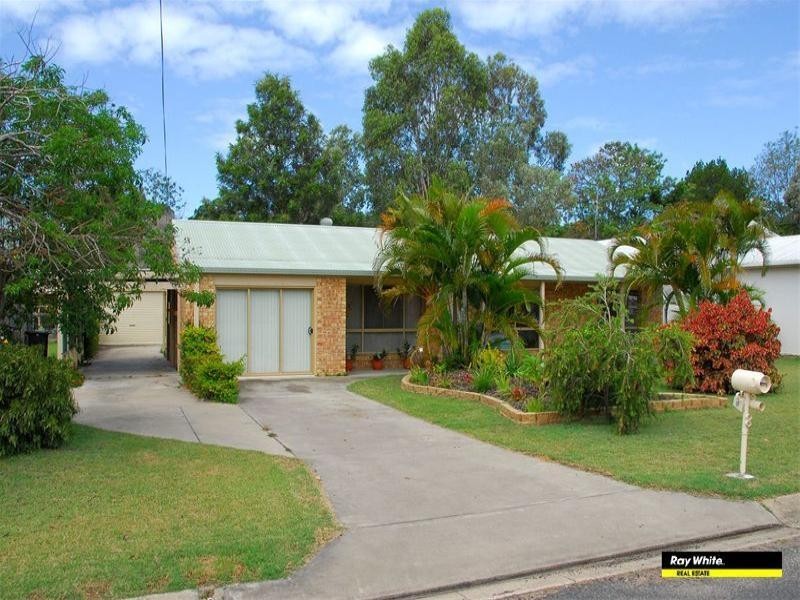17 Desmond Drive, Toogoom QLD 4655