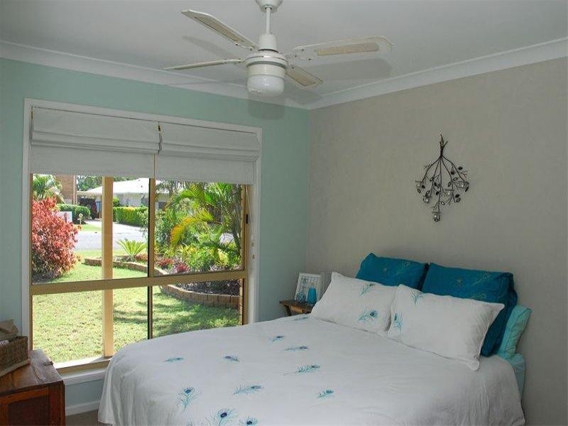 17 Desmond Drive, Toogoom QLD 4655