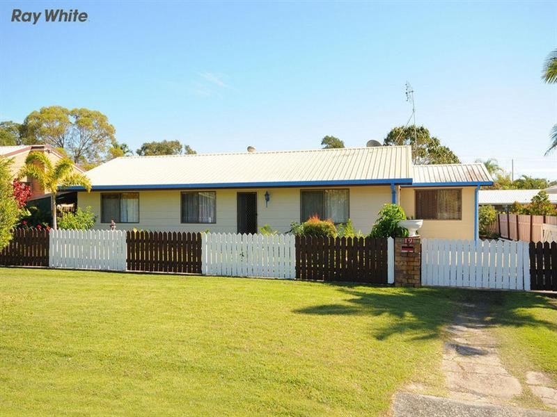 19 Owen Crescent, Urangan QLD 4655