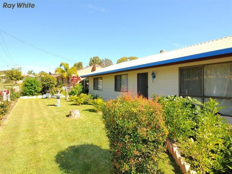 19 Owen Crescent, Urangan QLD 4655