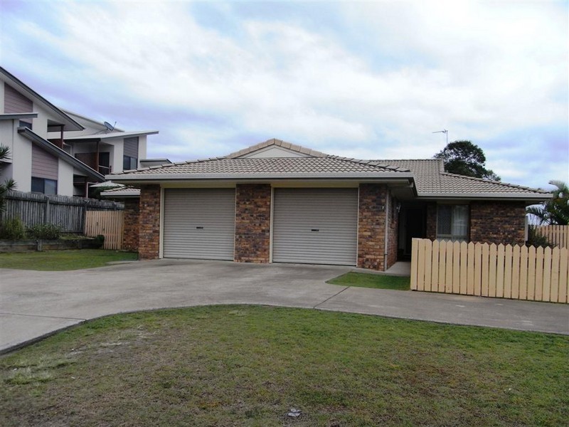 5 Ian Avenue, Kawungan QLD 4655