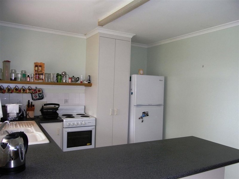 5 Ian Avenue, Kawungan QLD 4655