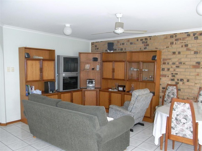 5 Ian Avenue, Kawungan QLD 4655