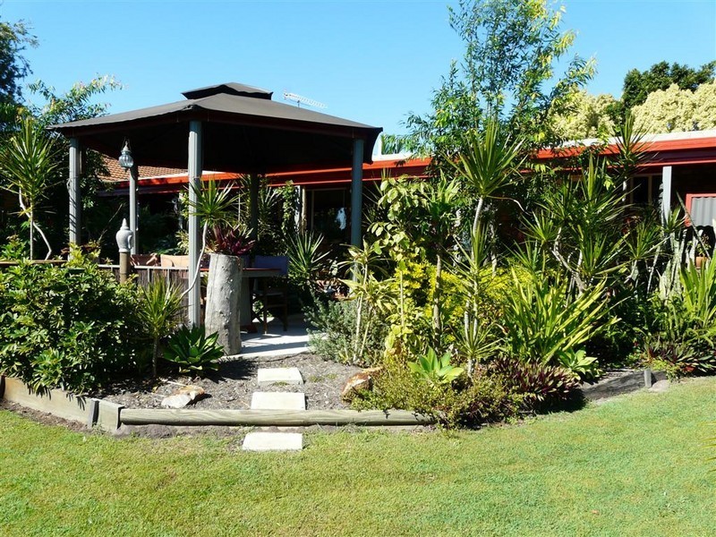 5 Jensen Drive, Urraween QLD 4655