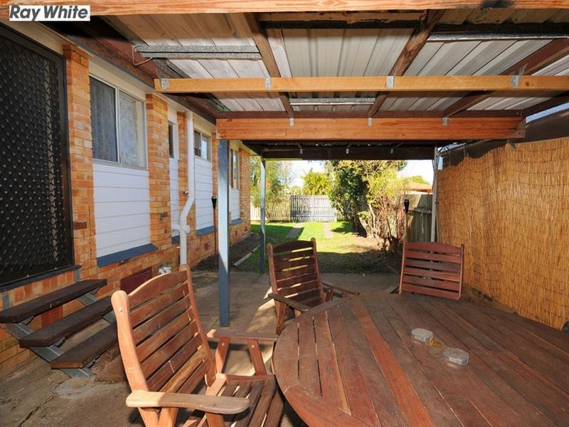 7 Burrum Street, Urangan QLD 4655