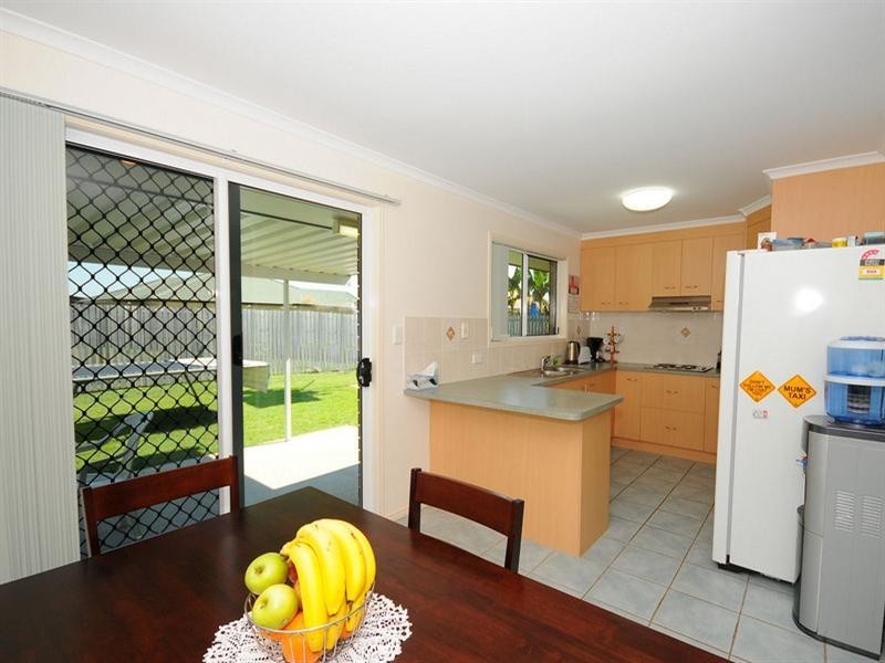 11 Gumtree Drive, Urraween QLD 4655