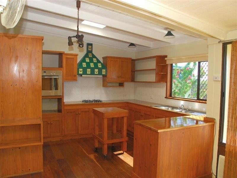 20 Zena Close, River Heads QLD 4655