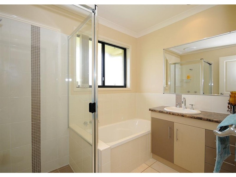 8 Yarrilee Circuit, Dundowran QLD 4655