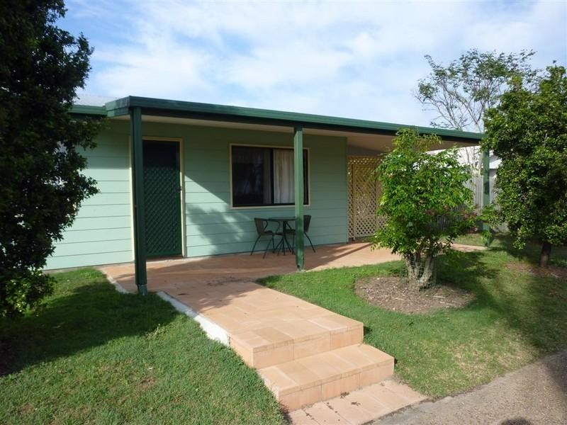 2/4 Ian Avenue, Urraween QLD 4655