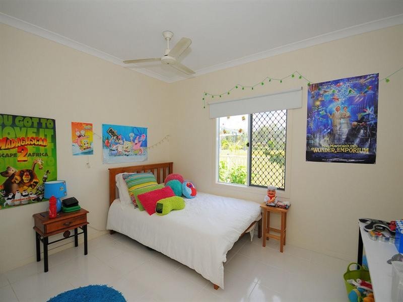 24 Sandcastles Circuit, Burrum Heads QLD 4659