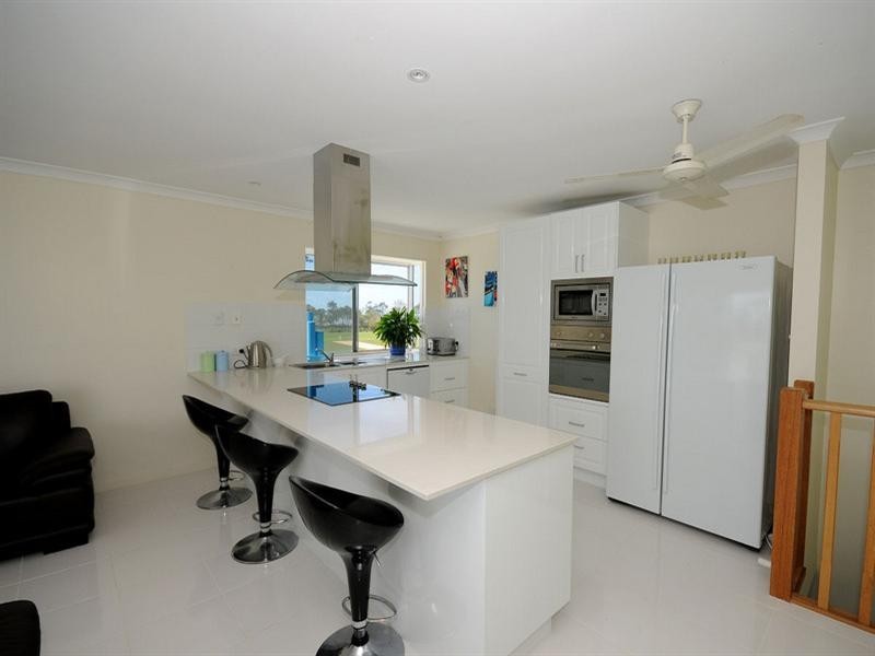24 Sandcastles Circuit, Burrum Heads QLD 4659