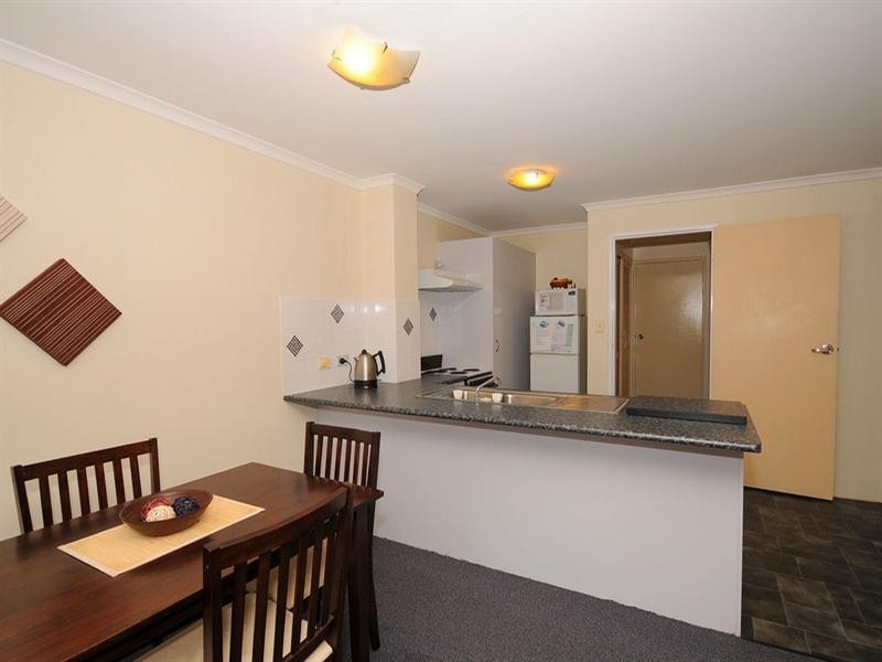 23/383 Esplanade, Torquay QLD 4655