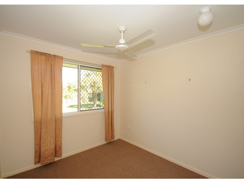 10 Karina Court, Urangan QLD 4655