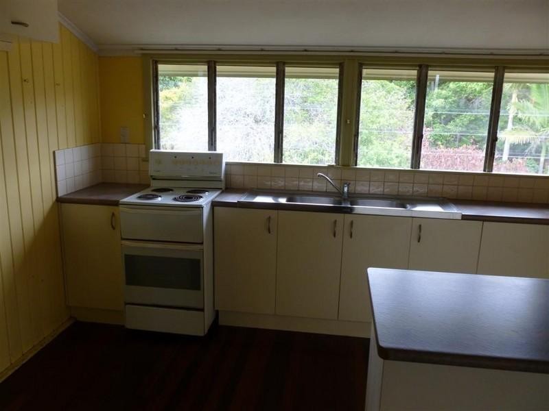 183-185 Long Street, Point Vernon QLD 4655