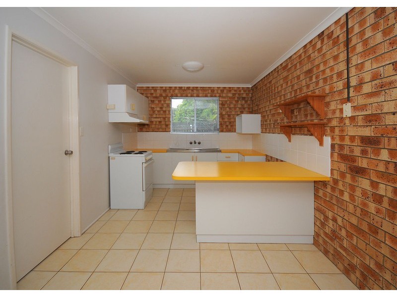 6/3 King Street, Urangan QLD 4655