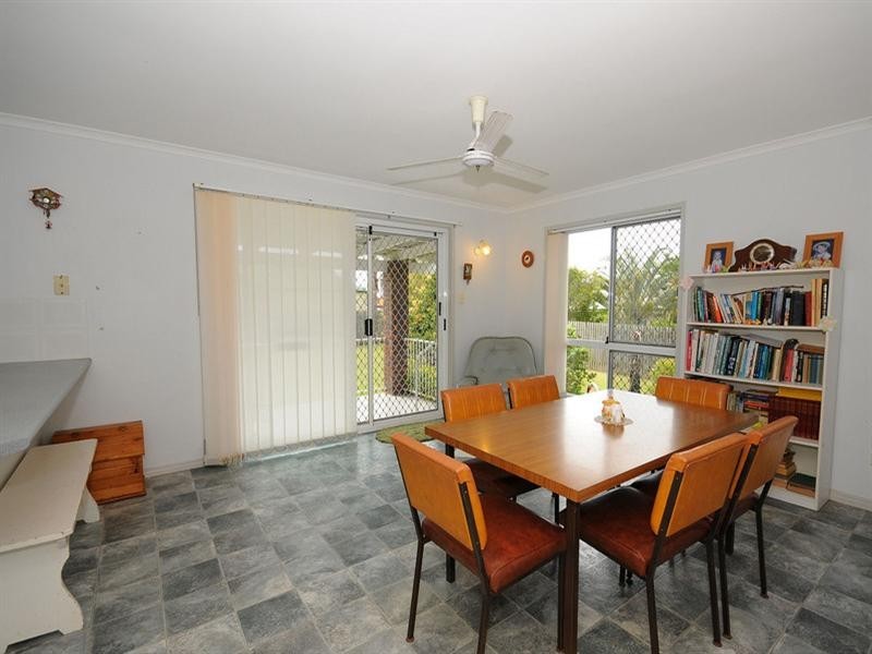 11 Patrick Street, Point Vernon QLD 4655